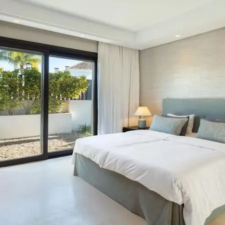 Villa Elegance Exquisite With Private Pool *
